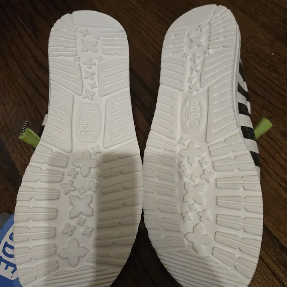 Hey Dude Beetlejuice - Picture 3 of 4